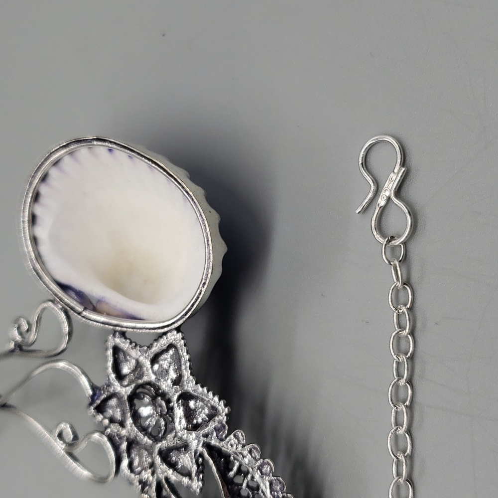 Seashell necklace - Picture 2 of 5